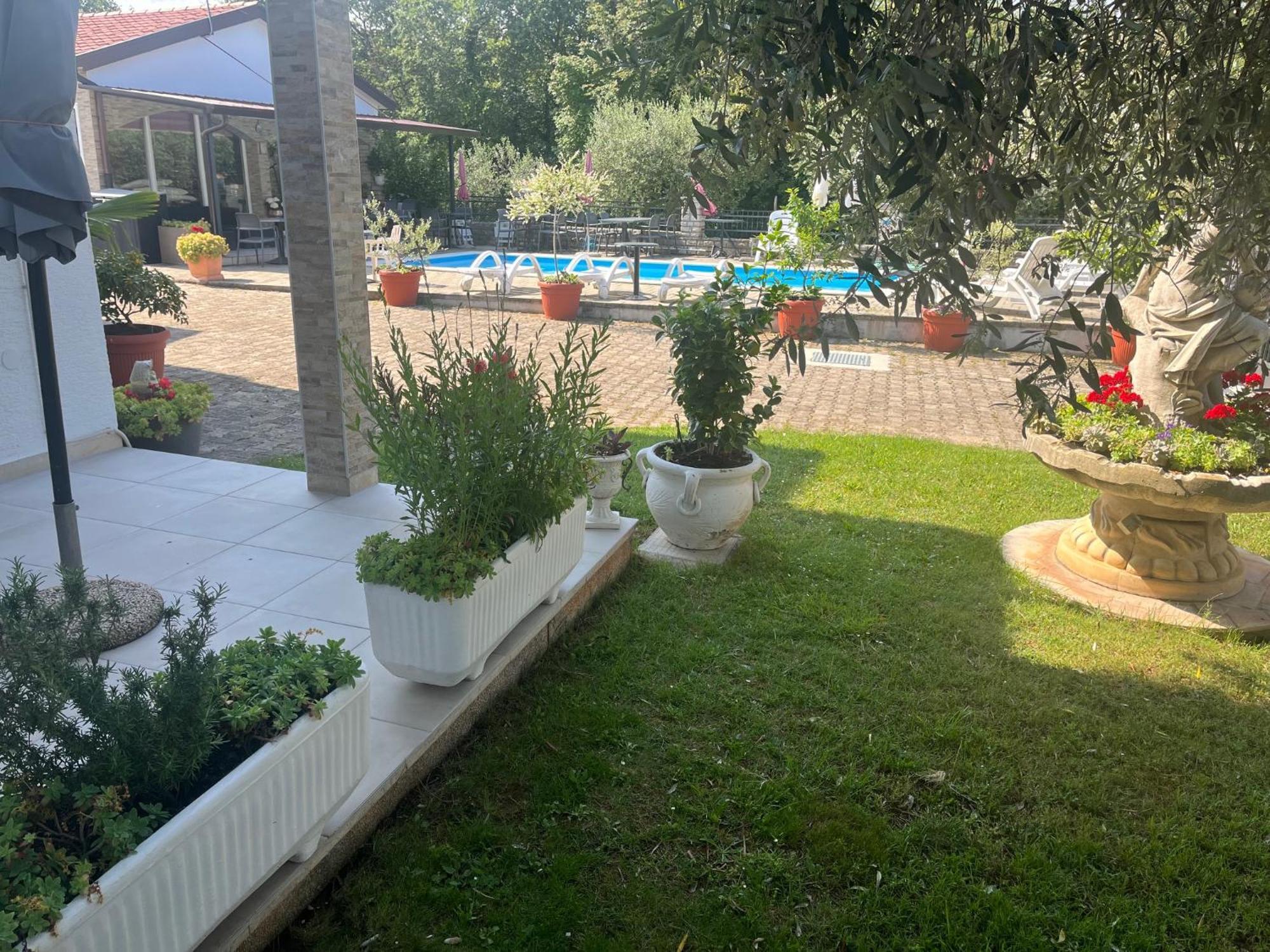 أوماغ Guest House Sosi المظهر الخارجي الصورة
